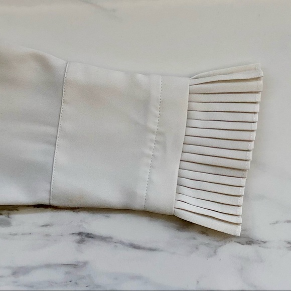 Ann Taylor White Blouse - Picture 6 of 7